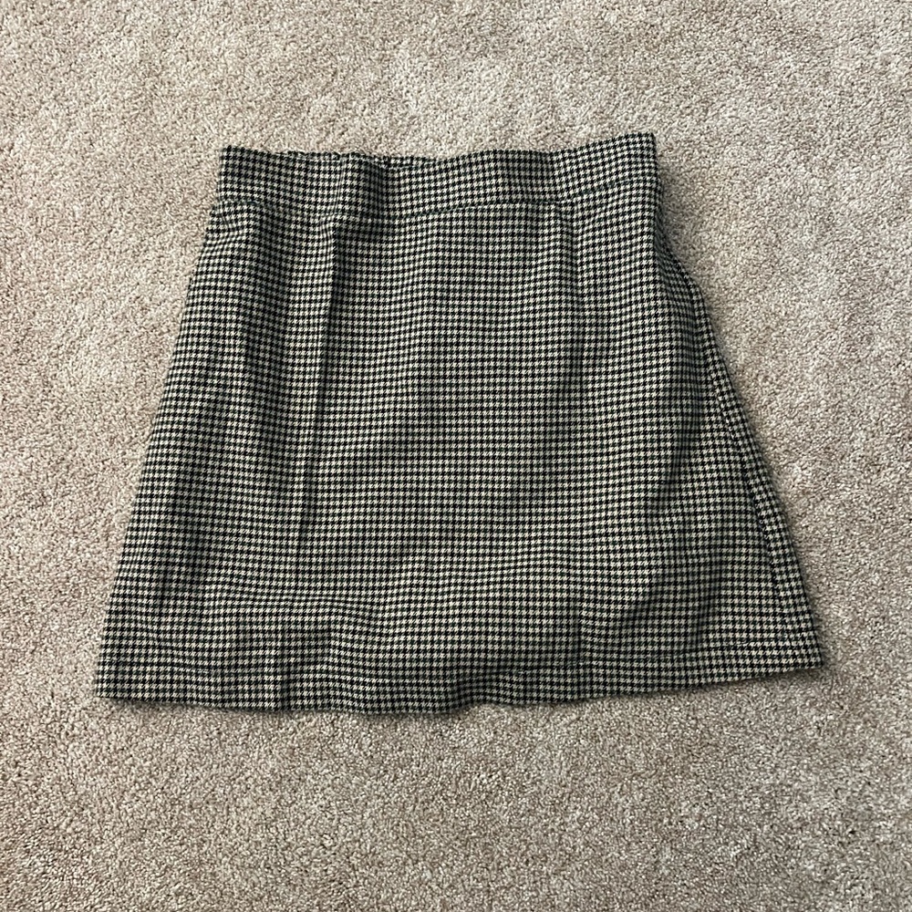 American Eagle Outfitters Black and White Mini Skirt